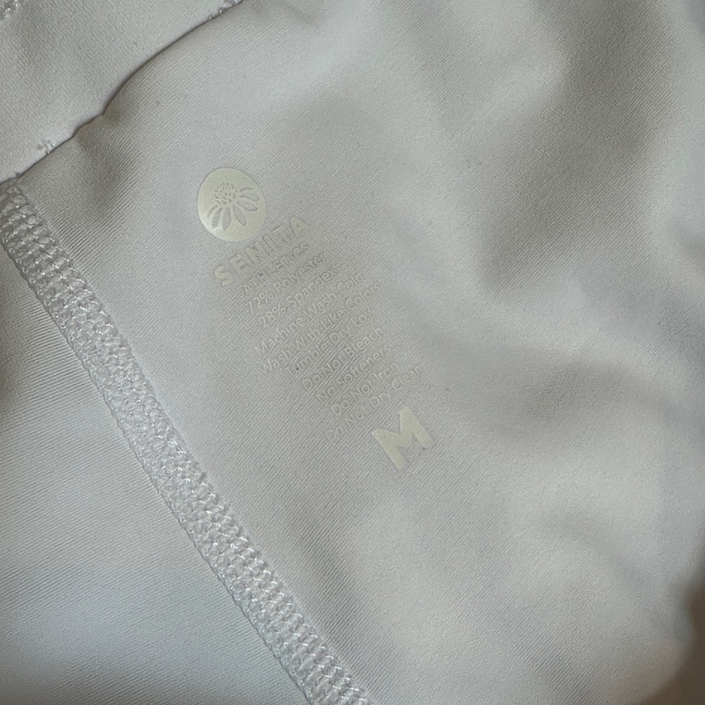 Senita Catalina Skort – White – Size Medium - Picture 4 of 4
